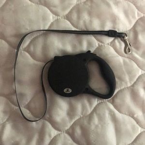 Black retractable leash